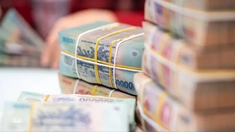 Lãi suất liên ngân hàng vượt mốc 6% tại nhiều kỳ hạn